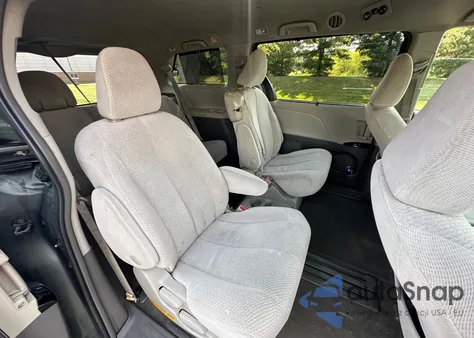 2012 Toyota Sienna Le from USA, damaged, VIN 5TDKK3DC8CS259121